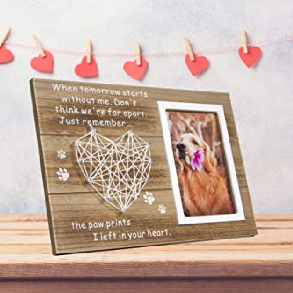 "The Paw Prints I Left In Your Heart" Memorial Picture Frame