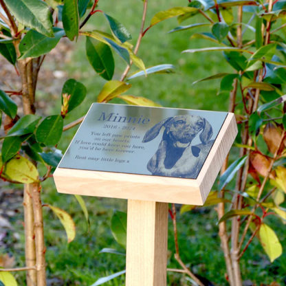 Oak Pet Memorial Stake w/ Custom Text & Image Plaque